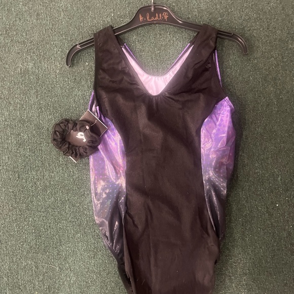 NWT purple and black BRANDED V-Neck Workout Leotard Style #3858 - Picture 7 of 13